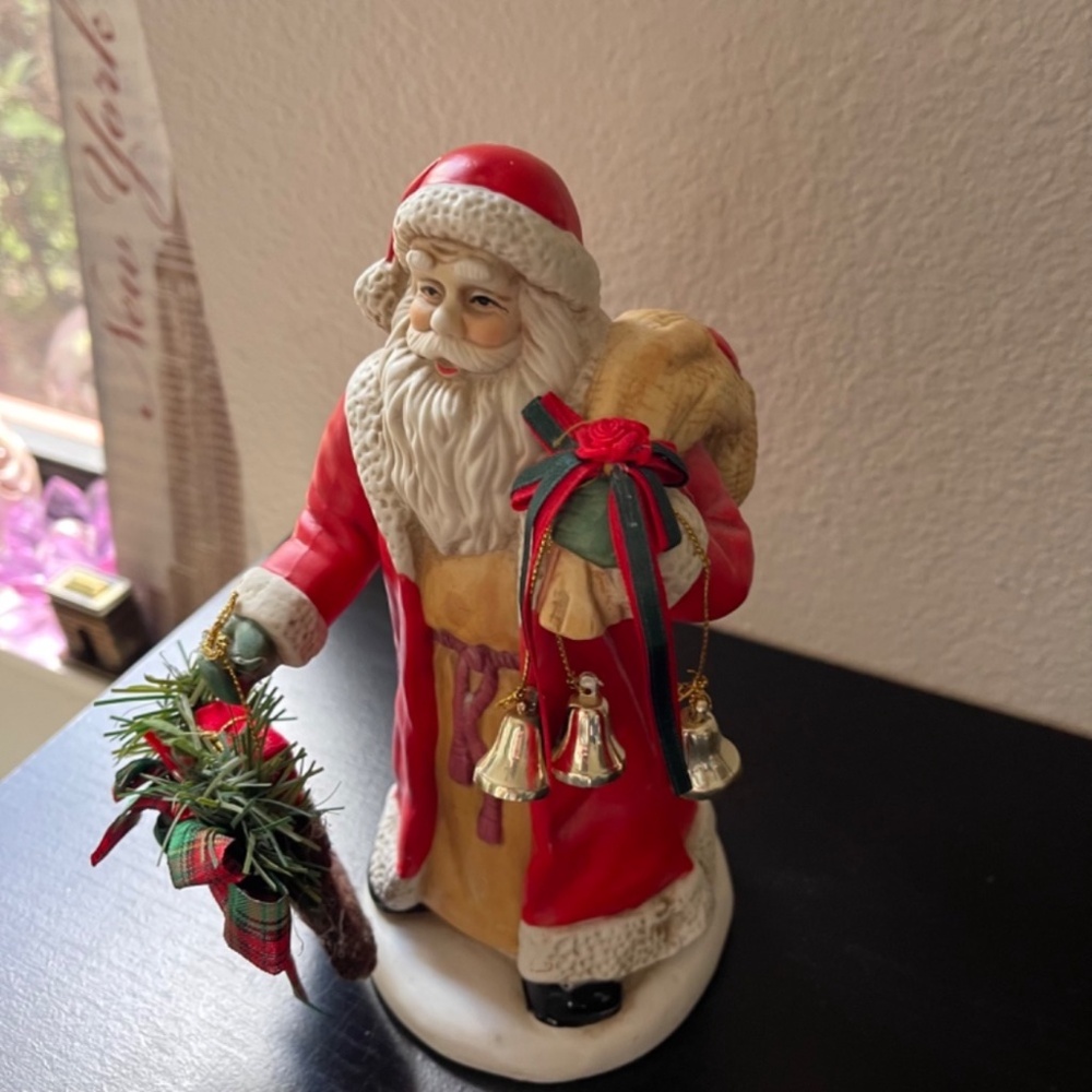 Ben Franklin Store Painted Porcelain Santa Claus Figurine - Picture 4 of 9